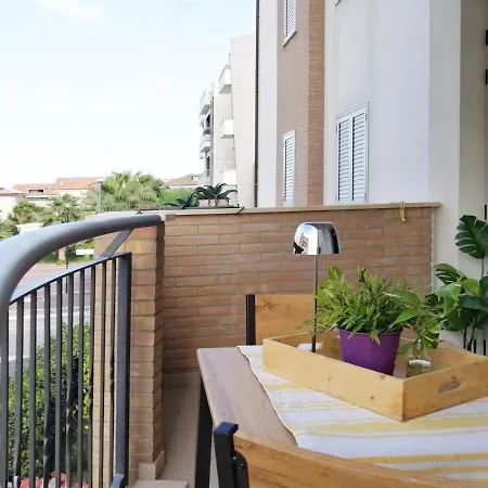 Apartment Holihome Marini House *